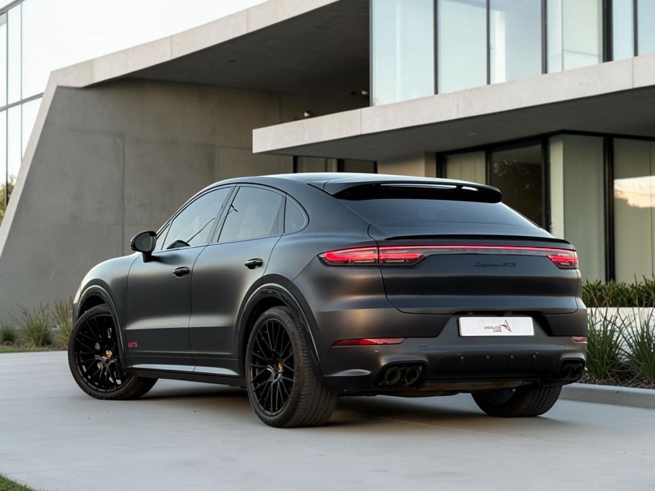 Porsche Cayenne GTS 4.0L (460 HP) AED 4,640 P.M | 0% DOWN PAYMENT | PORSCHE CAYENNE GTS | 4.0L V8 | 2021 | GCC SPECS