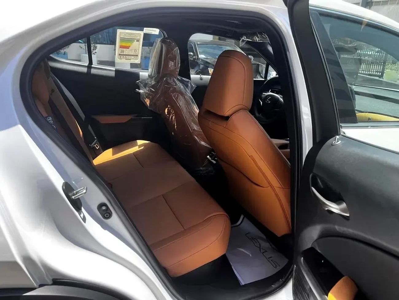 لكزس UX300h Prime Lexus UX 300e 2025 مواصفات خليجية