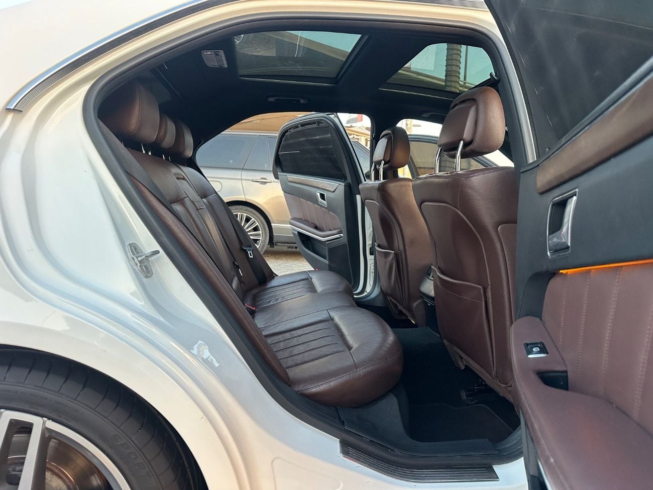 مرسيدس بنز E300