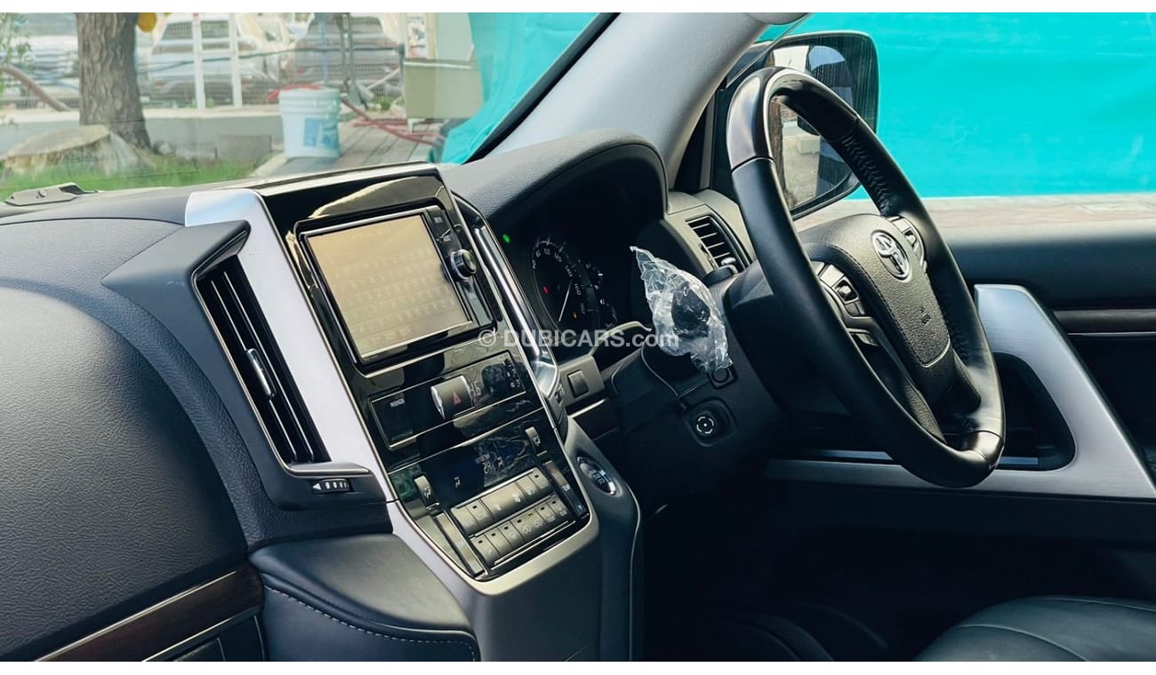 Toyota Land Cruiser | AXG | FULL OPTIONED | 4WD | SUNROOF |