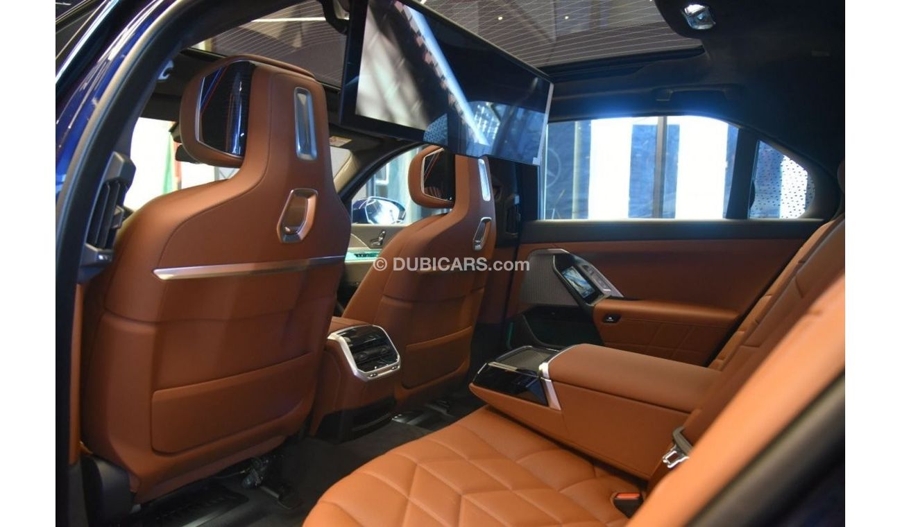 BMW 735 ✔ 735I M KIT ✔ 5 YEARS WARRANTY ✔ GCC Specs