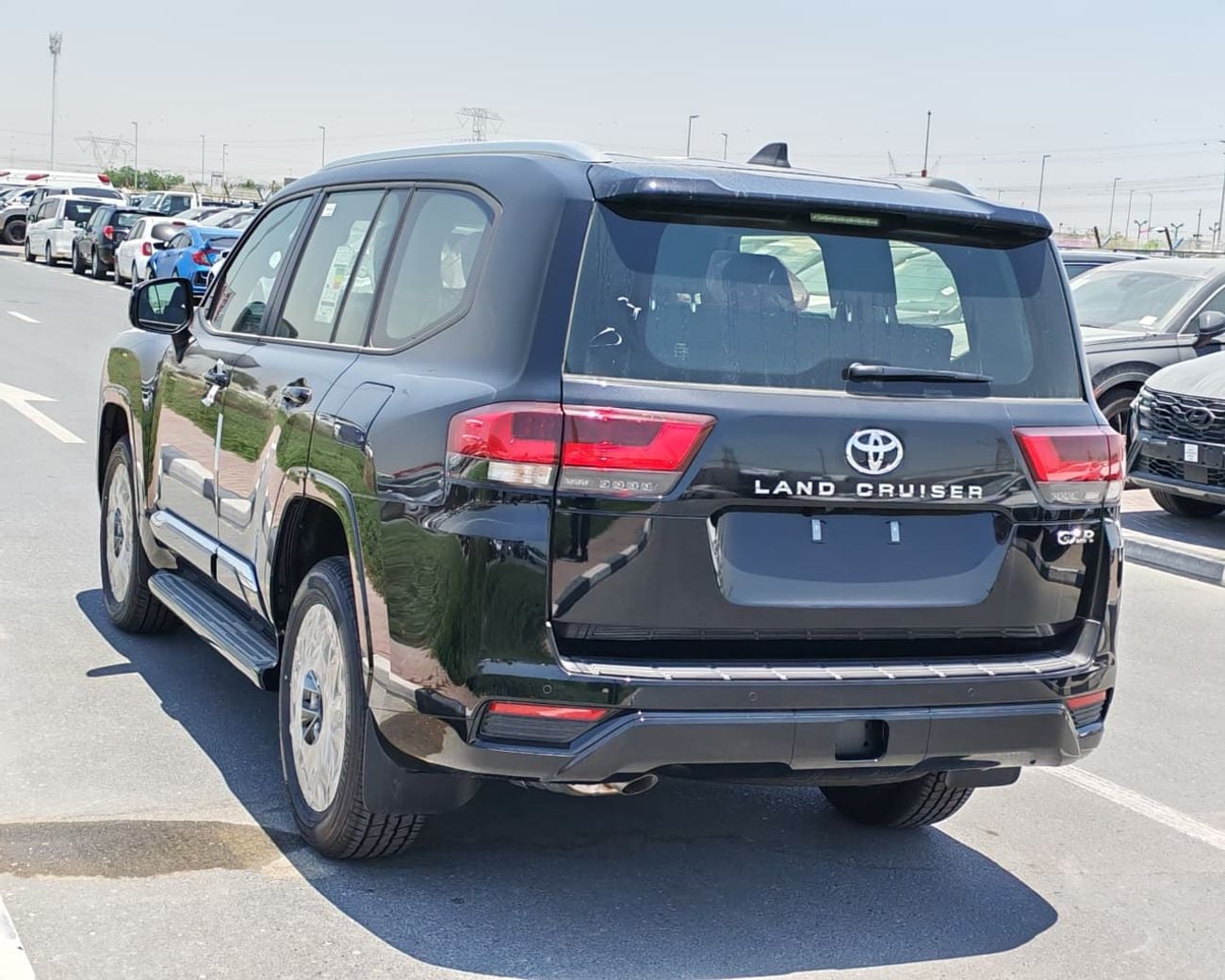 Toyota Land Cruiser 2026 Toyota Land Cruiser LC300 GXR High Option with Sunroof 4.0L V6 Petrol A/T 4WD Export Only