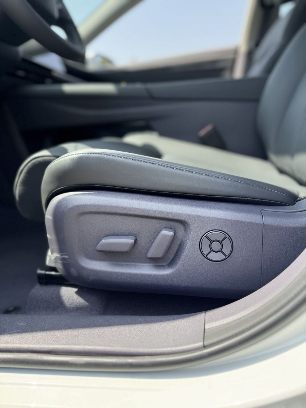 نيسان N6 Nissan N6 180 Max 2025 – Plug-in Hybrid