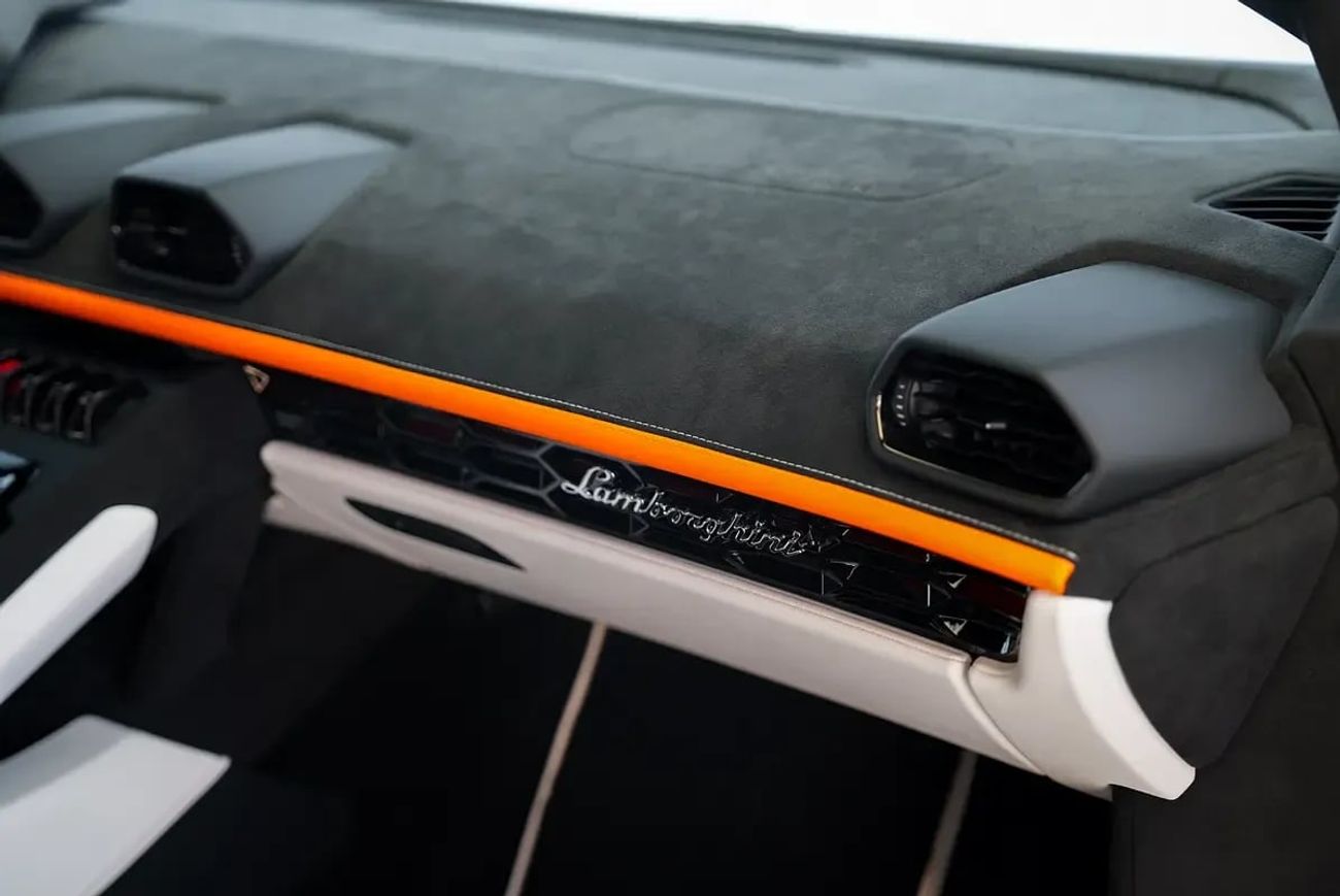 Lamborghini Huracan TECNICA