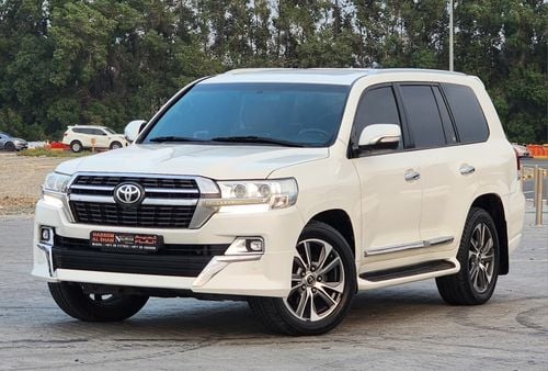 تويوتا لاند كروزر TOYOTA LAND CRUISER GXR V6 MODEL 2015 UPGRADE 2021 PRICE 89000 AED