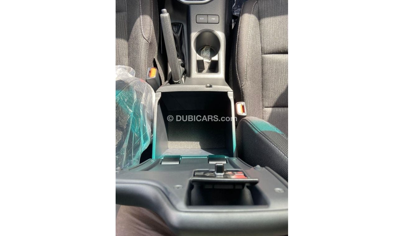 Toyota Hilux TOYOTA HILUX 2.7L PETROL 4/4 FULL OPTION 2023