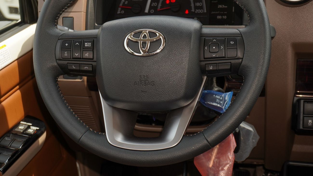 Toyota Land Cruiser 70 LX 2.8L Diesel A/T