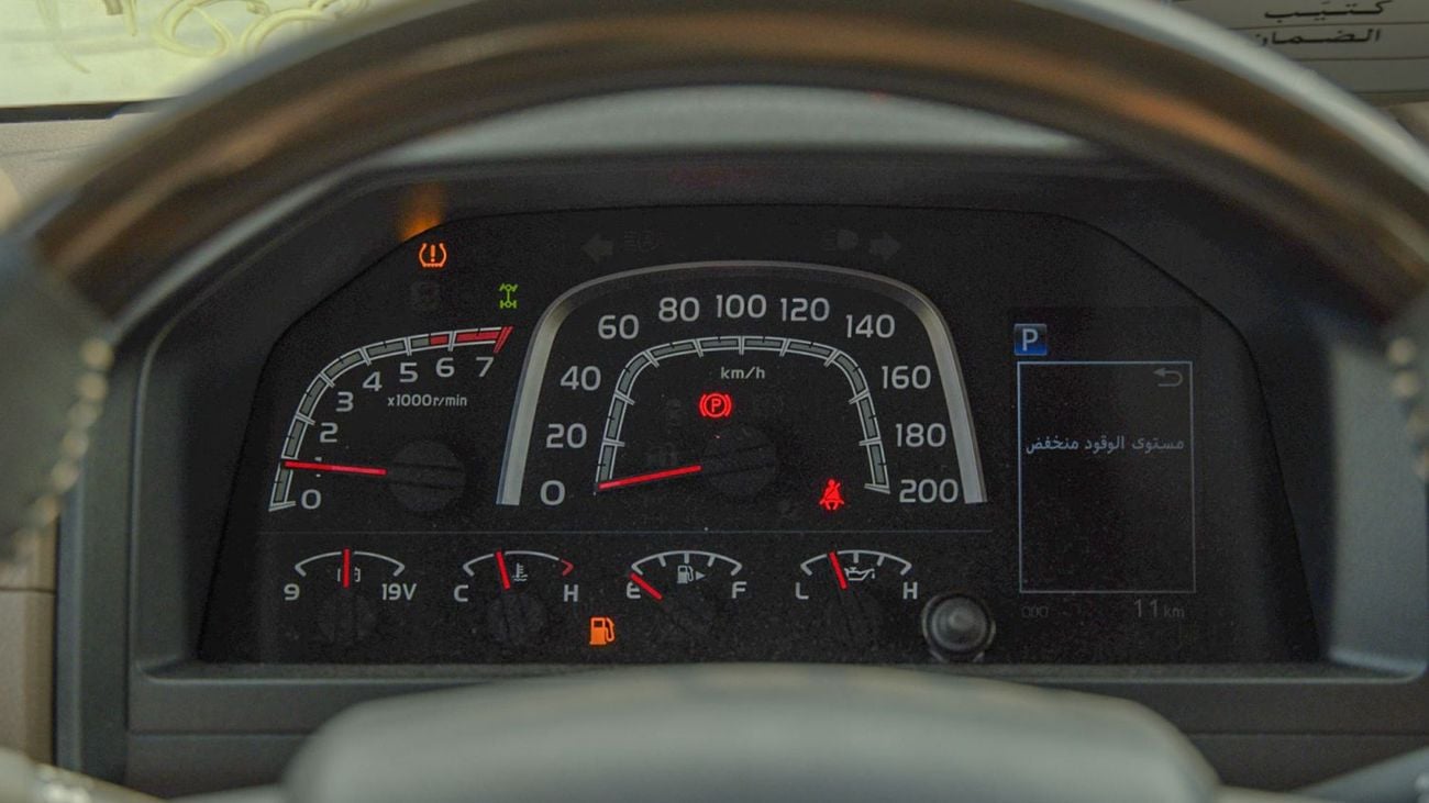 تويوتا لاند كروزر 70 2025 Toyota Land Cruiser LC 76 4.0L AT Petrol Full Option (Beige)