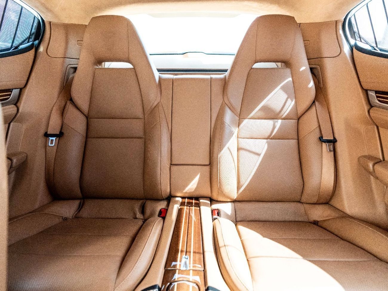 Porsche Panamera Turbo 4.8L (493 HP)