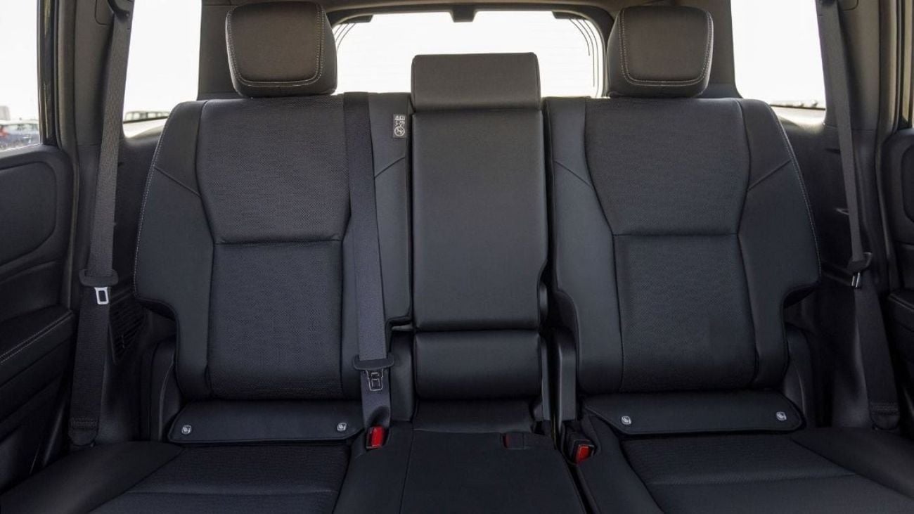 تويوتا برادو (LHD) TOYOTA PRADO 250 WX 2.4P AT ADVENTURE MY2025– BLACK