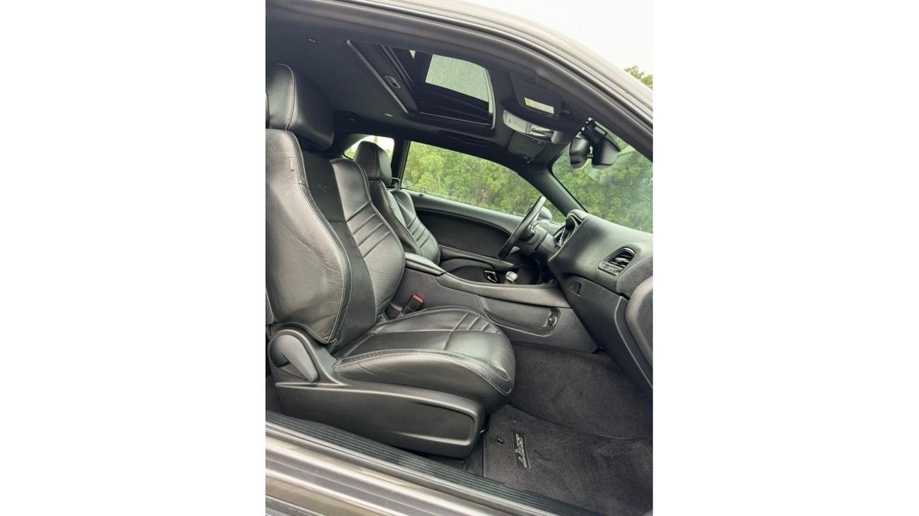 Dodge Challenger DODGE CHALLENGER SRT HELLCAT 2016 IMPORT CANADA NO ACCIDENT  PERFECT CONDITION