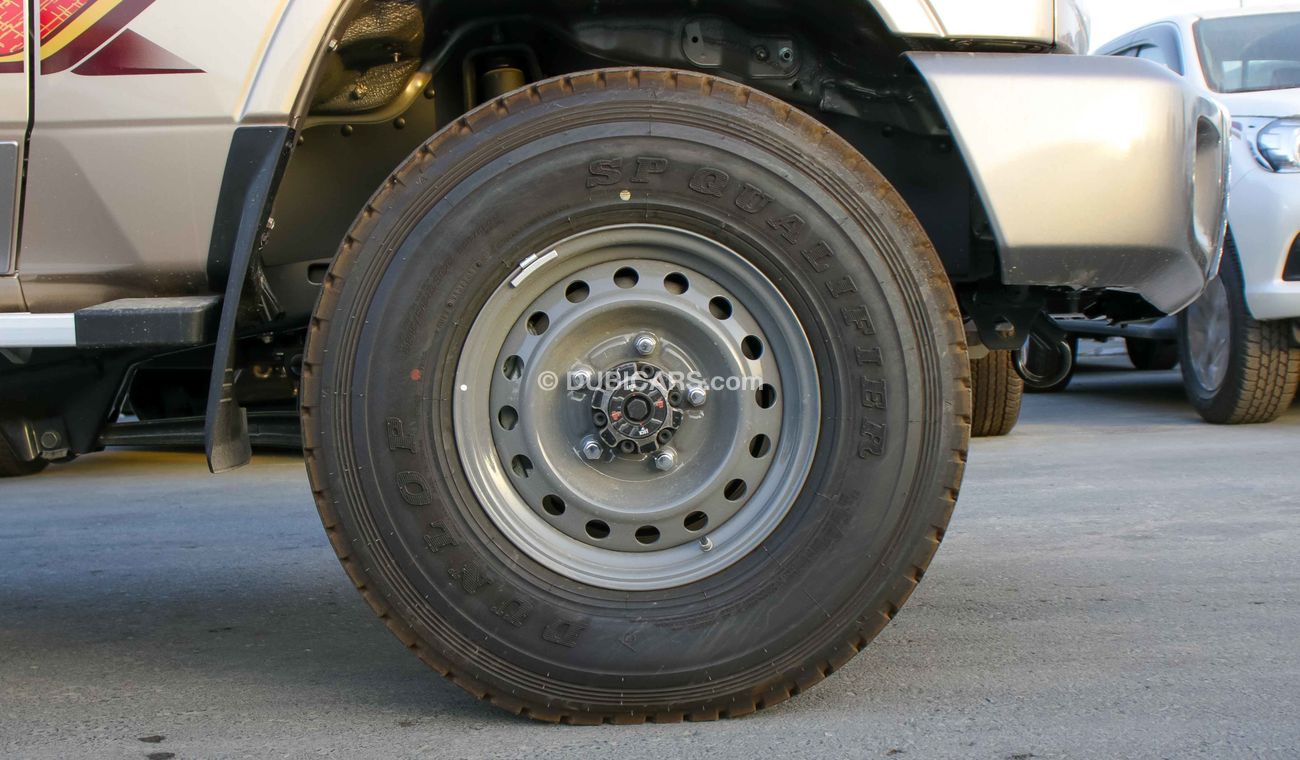 تويوتا لاند كروزر بيك آب Toyota Land Cruiser Pickup  LX V8 4.5L