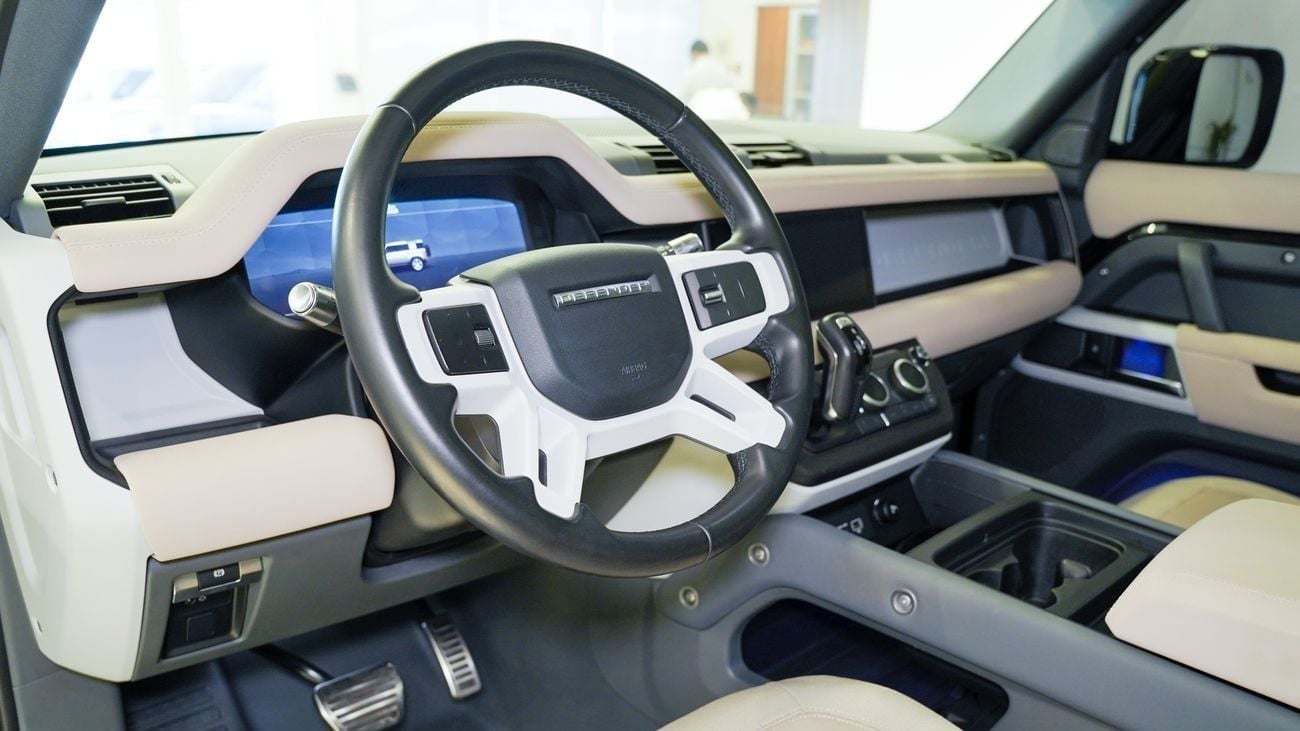 Land Rover Defender P300 110 SE 2.0L (7 Seater)