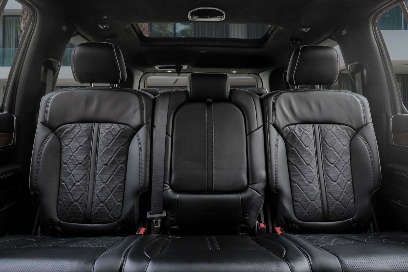 جيب جراند واجونير Grand Wagoneer SERIES III BS | 4,505 P.M | 0% Downpayment | Warranty!