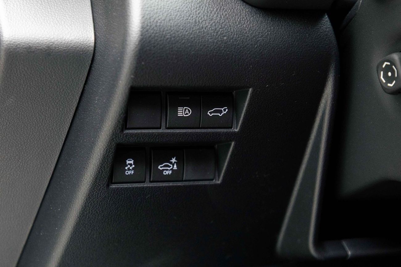 Toyota Land Cruiser VXR 3.3L - Precious White Pearl Inside Black & Dark Red | Export Only