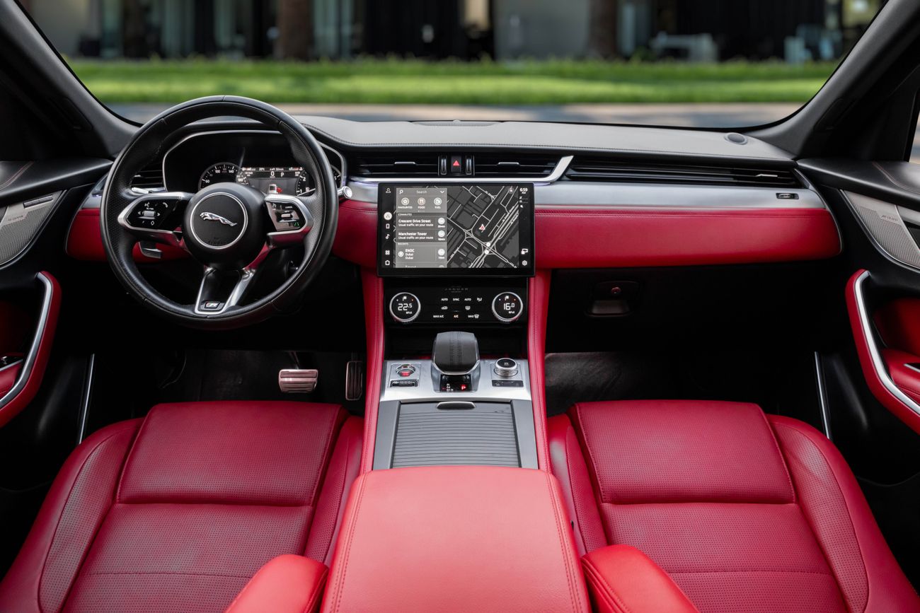 جاكوار F بيس F-Pace R Dynamic | 3,036 P.M | 0% Downpayment | Immaculate Condition!