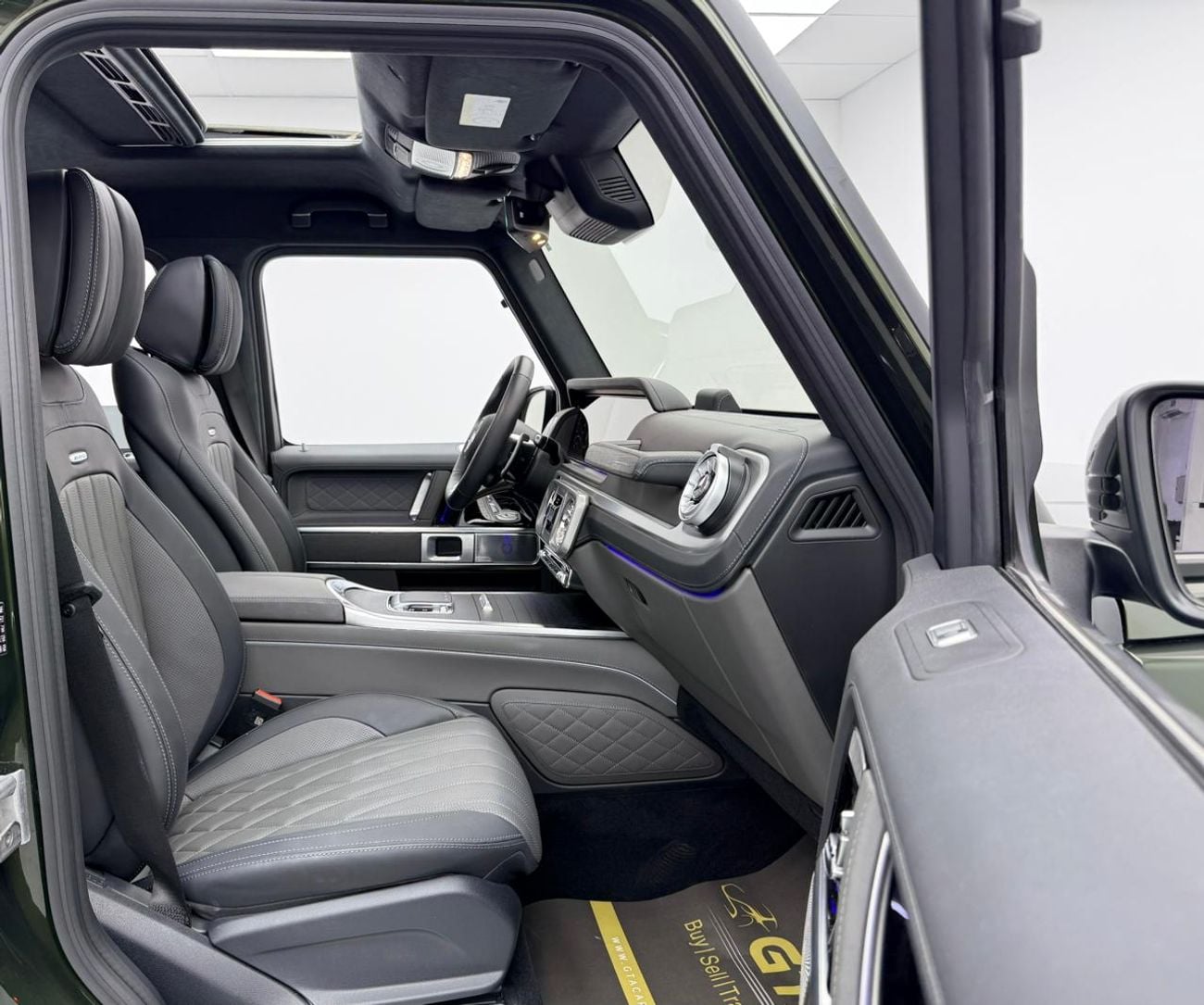 Mercedes Benz G63 AMG STD 2025 Mercedes-Benz G 63 AMG, Auto Guard Warranty, Like New Condition, Japanese Specs