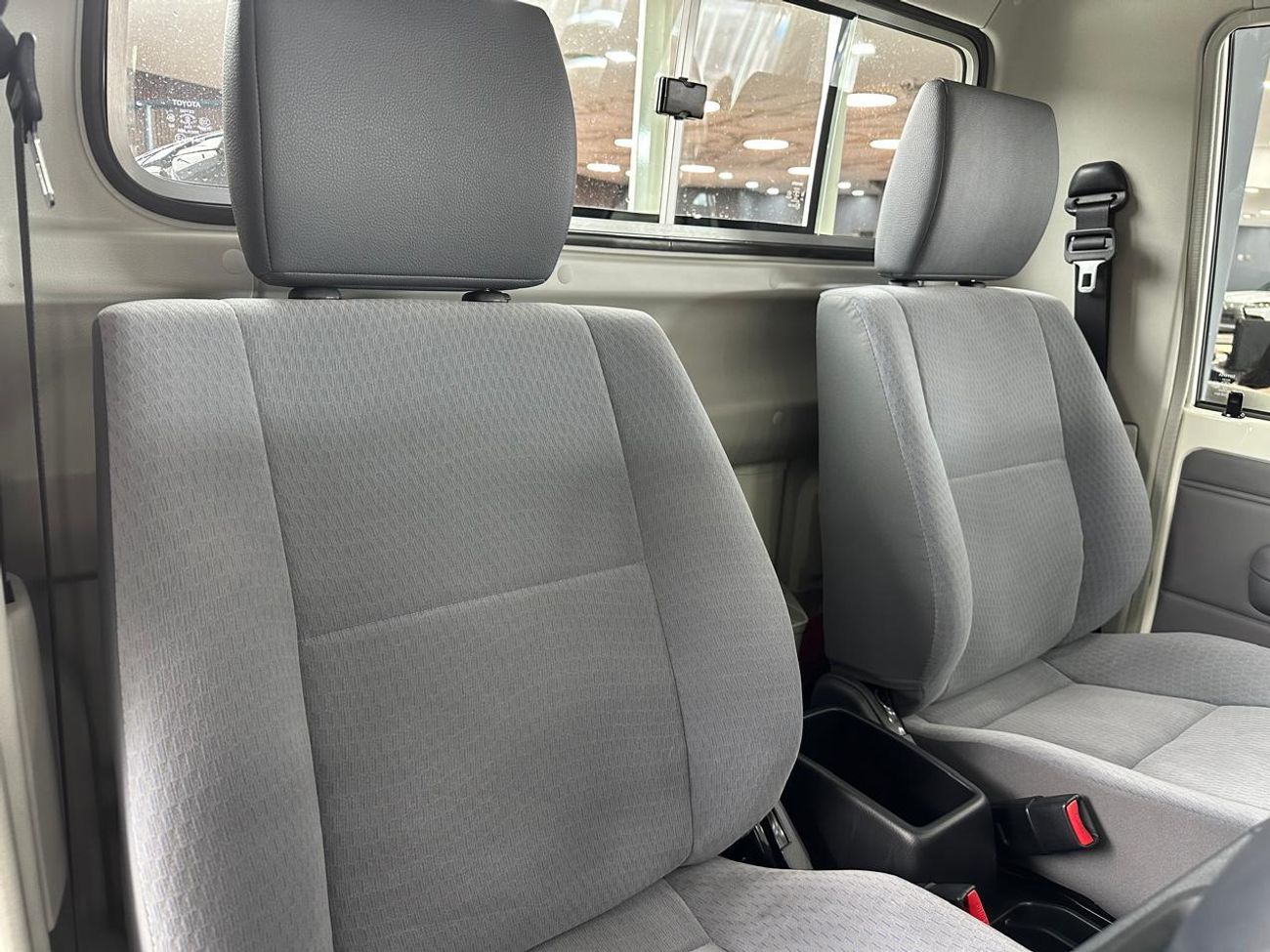 تويوتا لاند كروزر بيك آب Landcruiser pickup single cabin RHD diesel engine 2.8L manual gear 2025