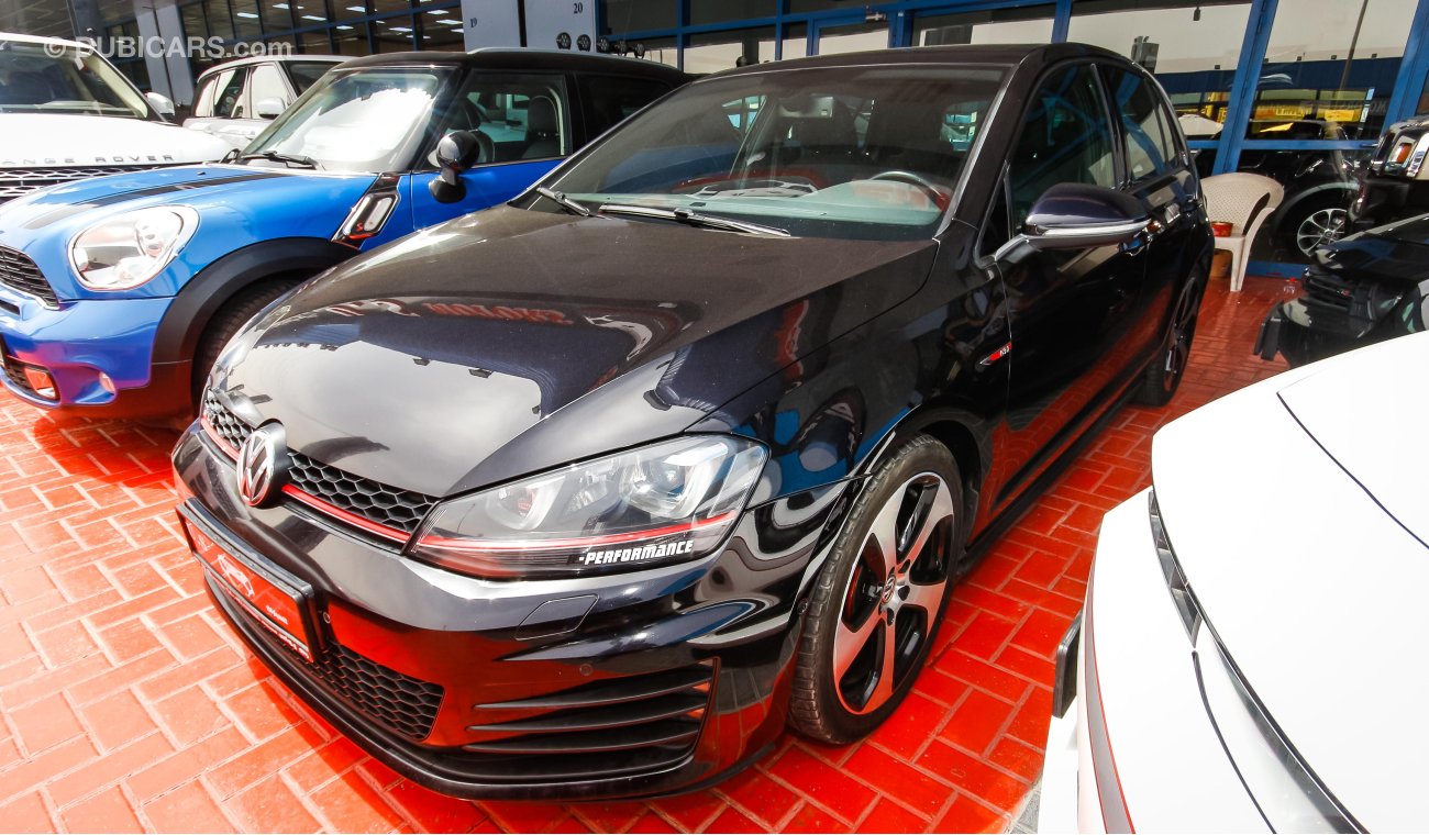 Volkswagen Golf GTI