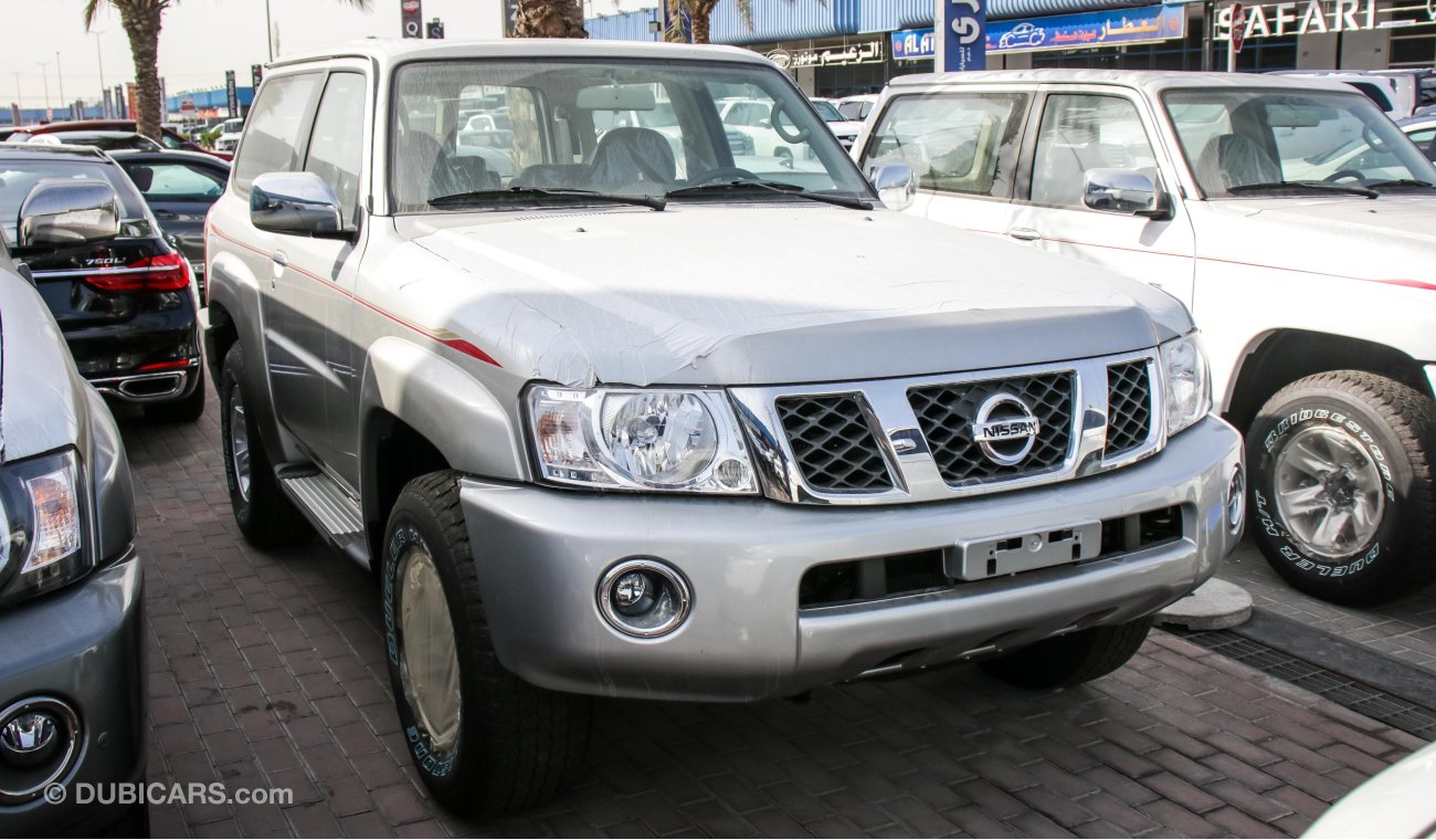 Nissan Patrol Safari 4.8L Manual Transmission 3 Years local dealer warranty VAT inclusive