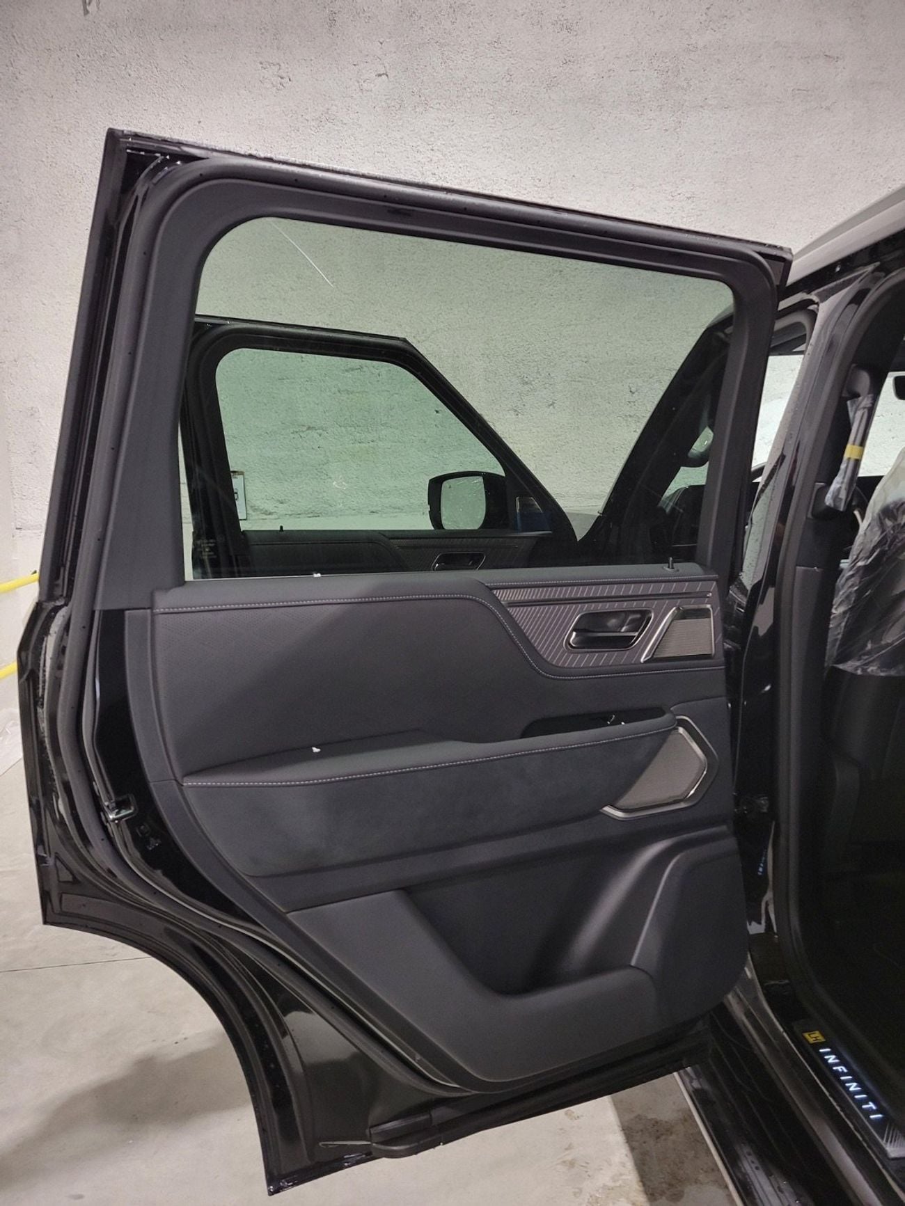 إنفينيتي QX80 Autograph Captain Chairs 3.5L