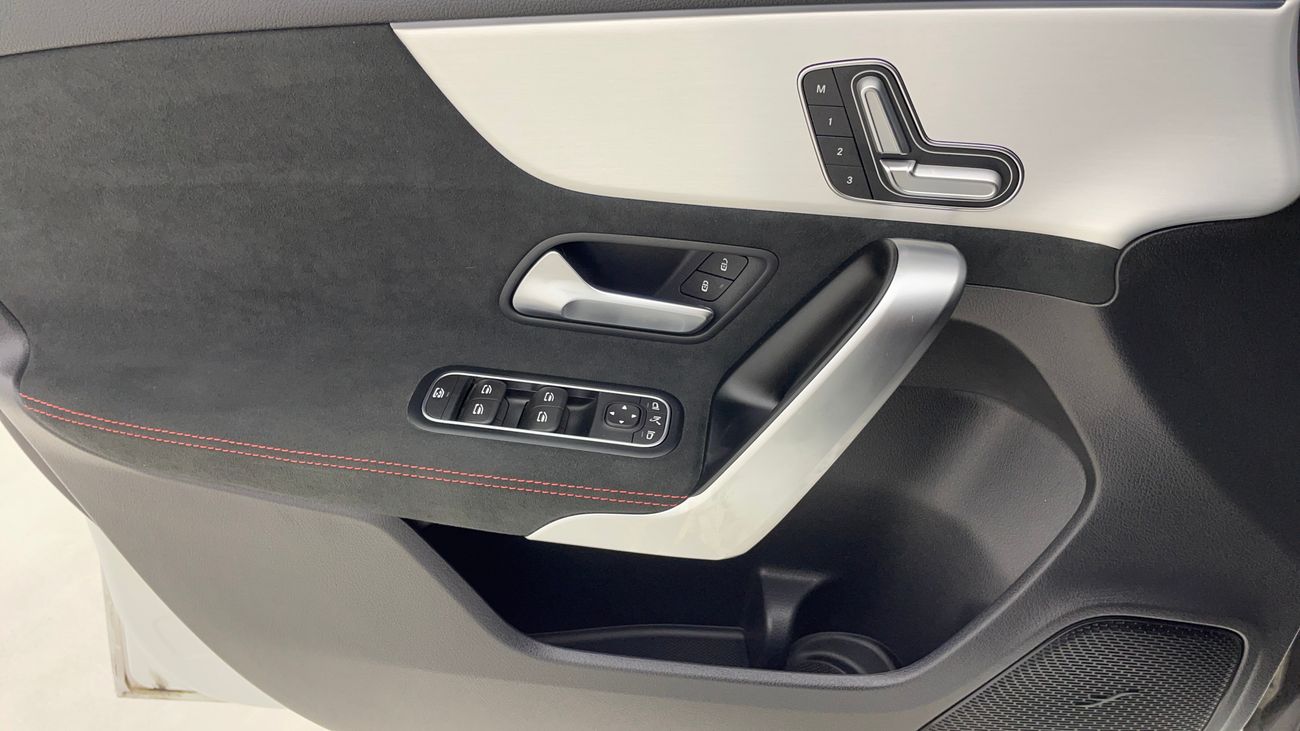 Mercedes-Benz A 200 AMG PREMIUM 1.3 | Zero Down Payment | Home Test Drive