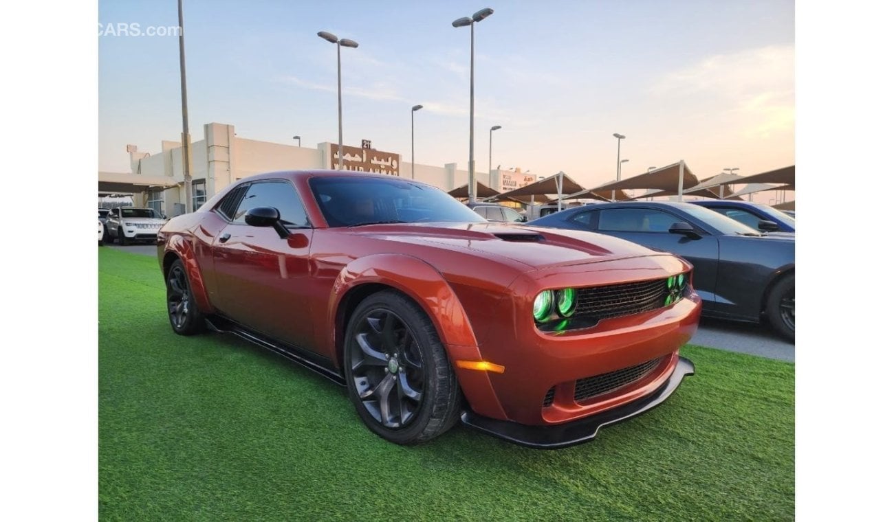 Dodge Challenger SXT