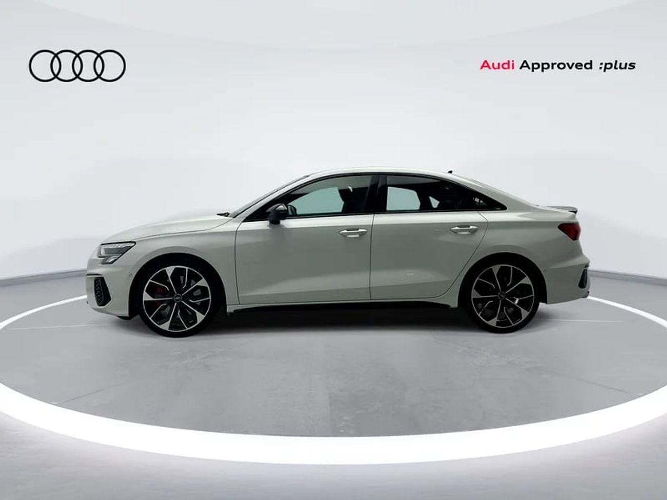 Audi S3 Sedan 2.0 quat 290hp High (Ref# 105731)