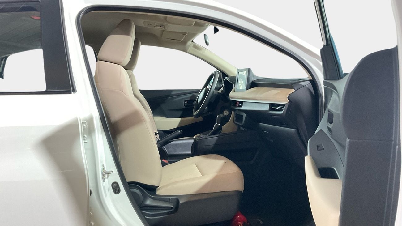 تويوتا يارس 1.5 VVT-I E MULTIDRI.S AUTO | شامل الضمان | 0 ﺪﻔﻋﺓ ﺃﻮﻟﻯ
