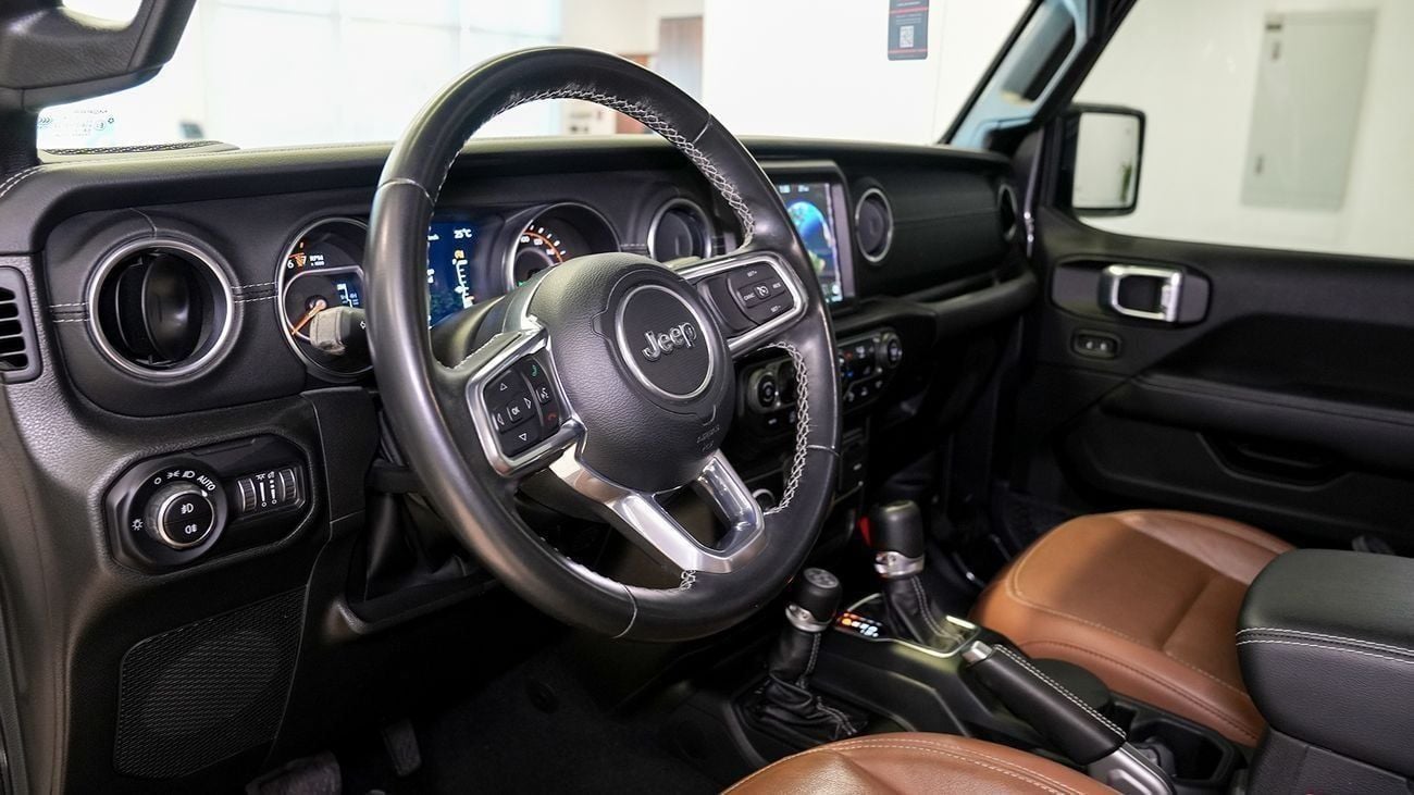 Jeep Wrangler SAHARA 3.6L A/T (5 Seater)