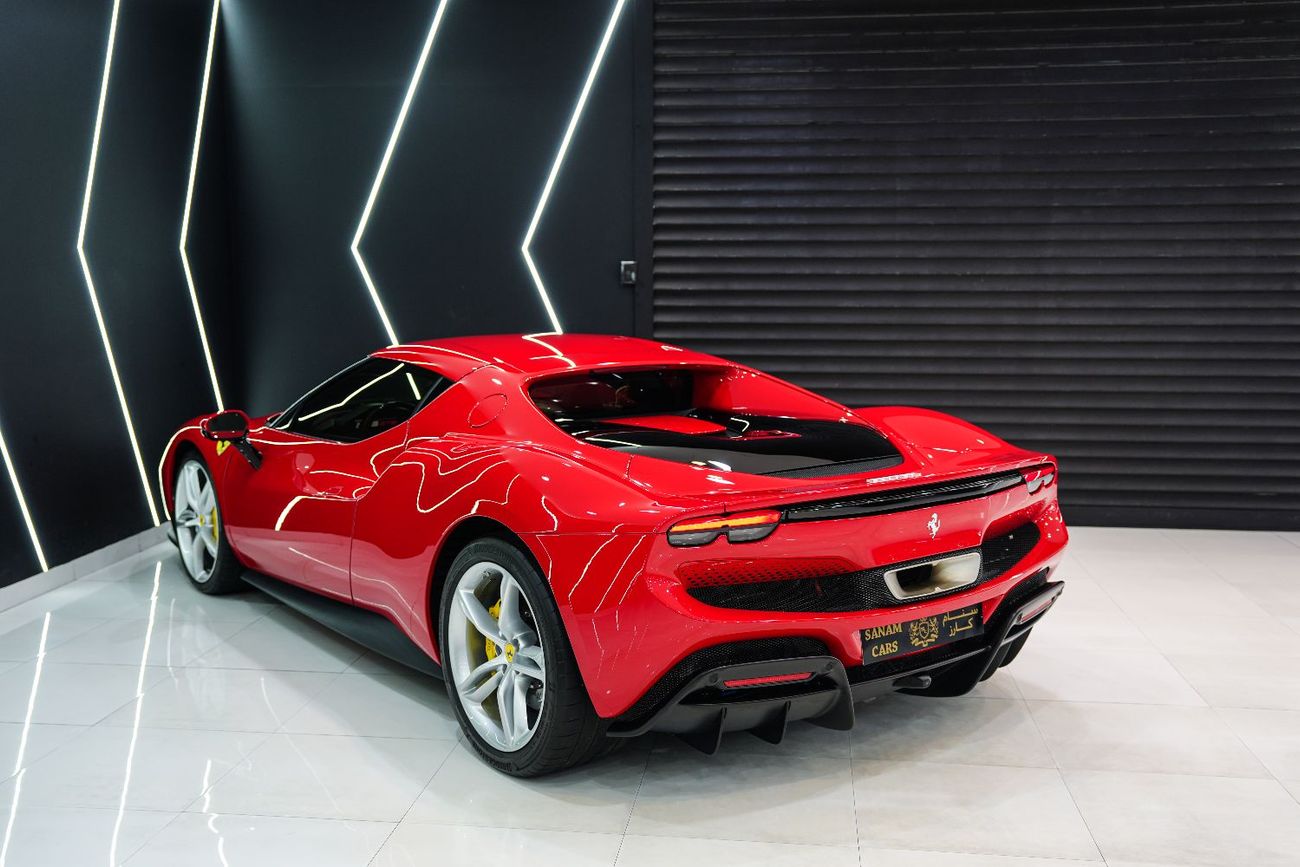 Ferrari 296 GTB 3.0T V6 PHEV 2023 Ferrari 296 GTB, JBL Audio, Carbon Fiber Steering Wheel, Passenger Display, Dealer