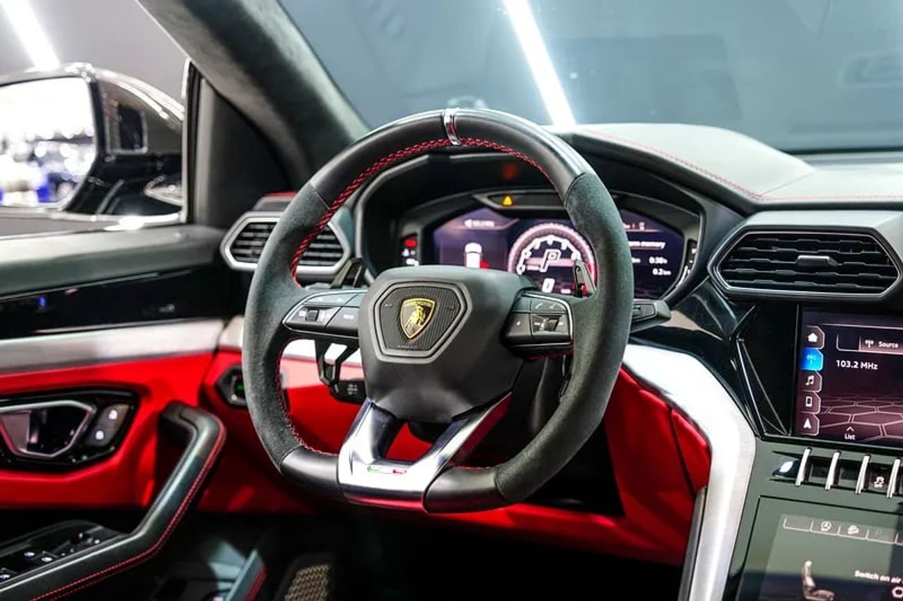 Lamborghini Urus Mansory Body Kit, Rear-Individual Seats w/ Entertainment Display!!