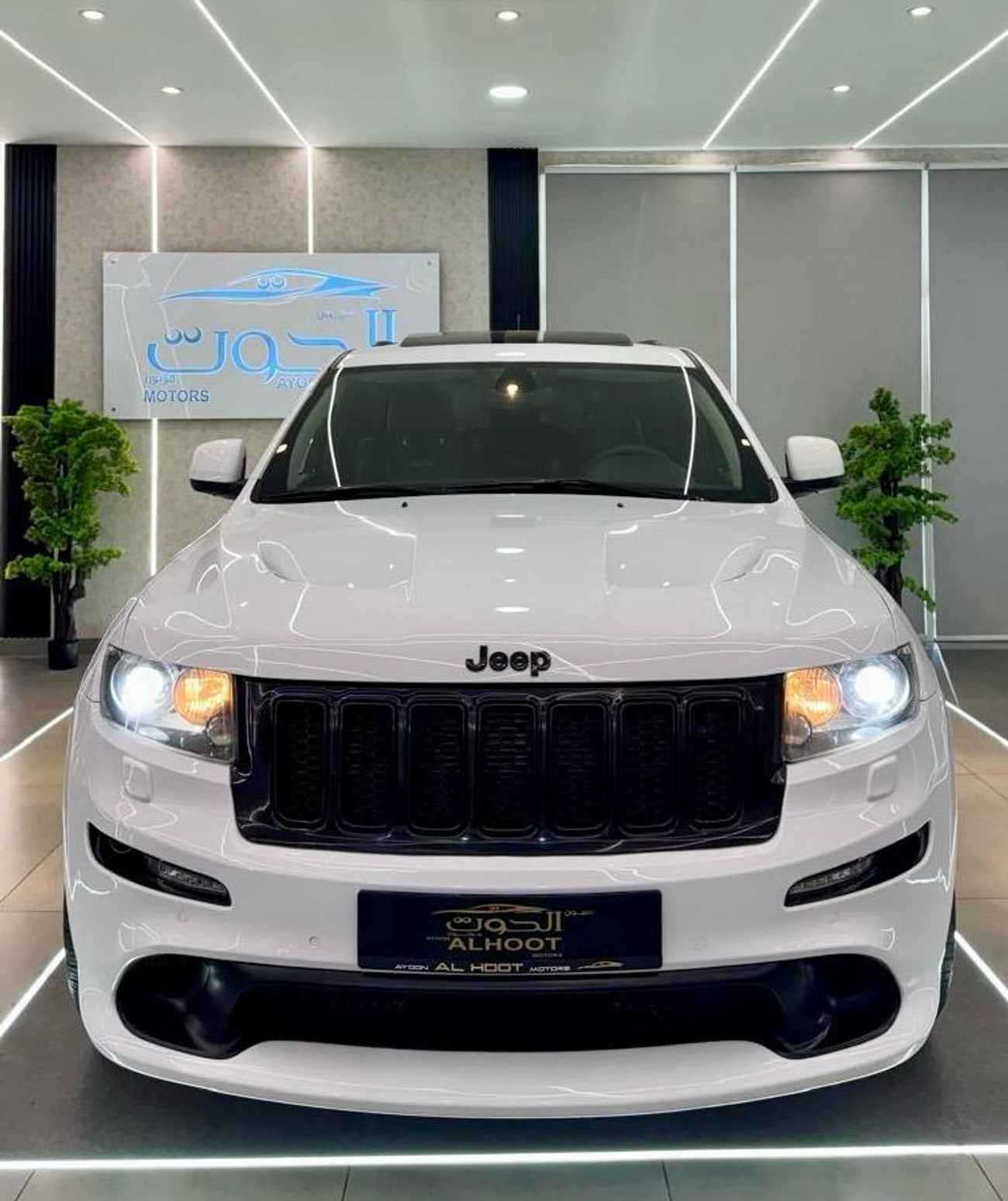Jeep Grand Cherokee SRT 6.4L BEST JEEP GRAND CHEROKEE SRT8 6.4 V8 || GCC || FREE ACCIDENTS || FULLY LOADED || PERFECT CO