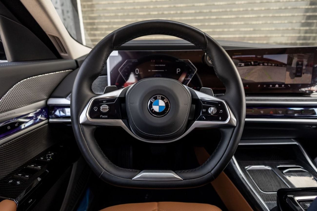 BMW 735i BUSINESS EXCELLENCE BMW 735i 2026 GCC | Agency Warranty