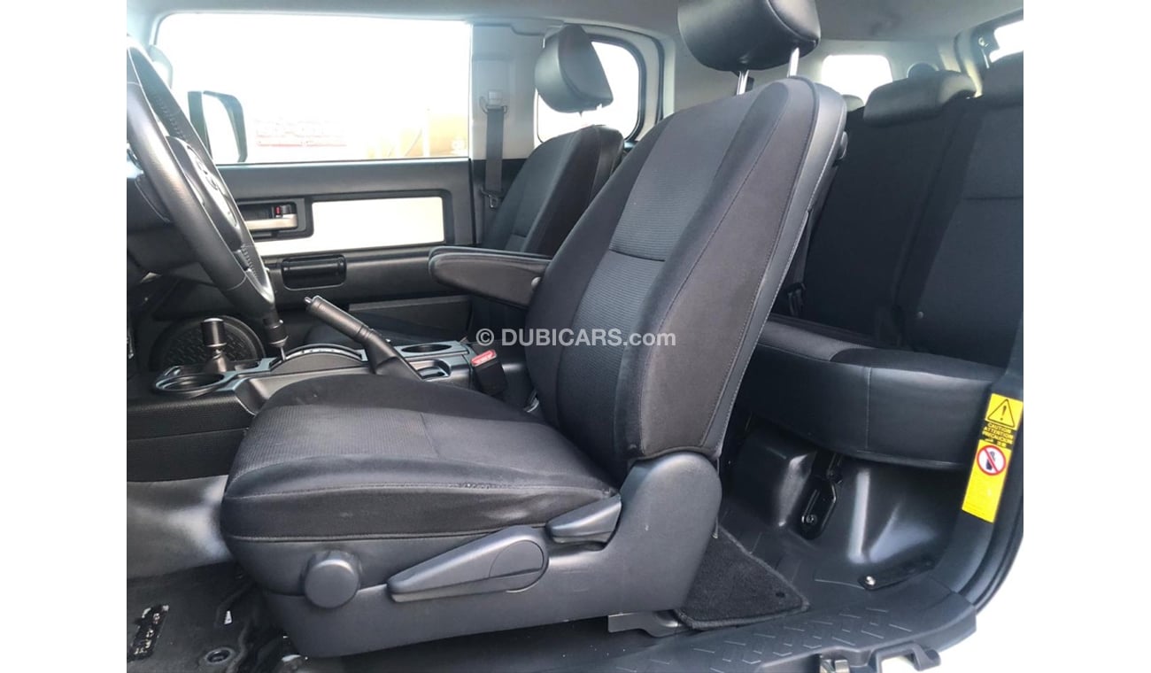 تويوتا إف جي كروزر تويوتا FG موديل 2015 خليجي  دفلوك GXR مالك واحد من الوكاله السياره 2 مفتاح