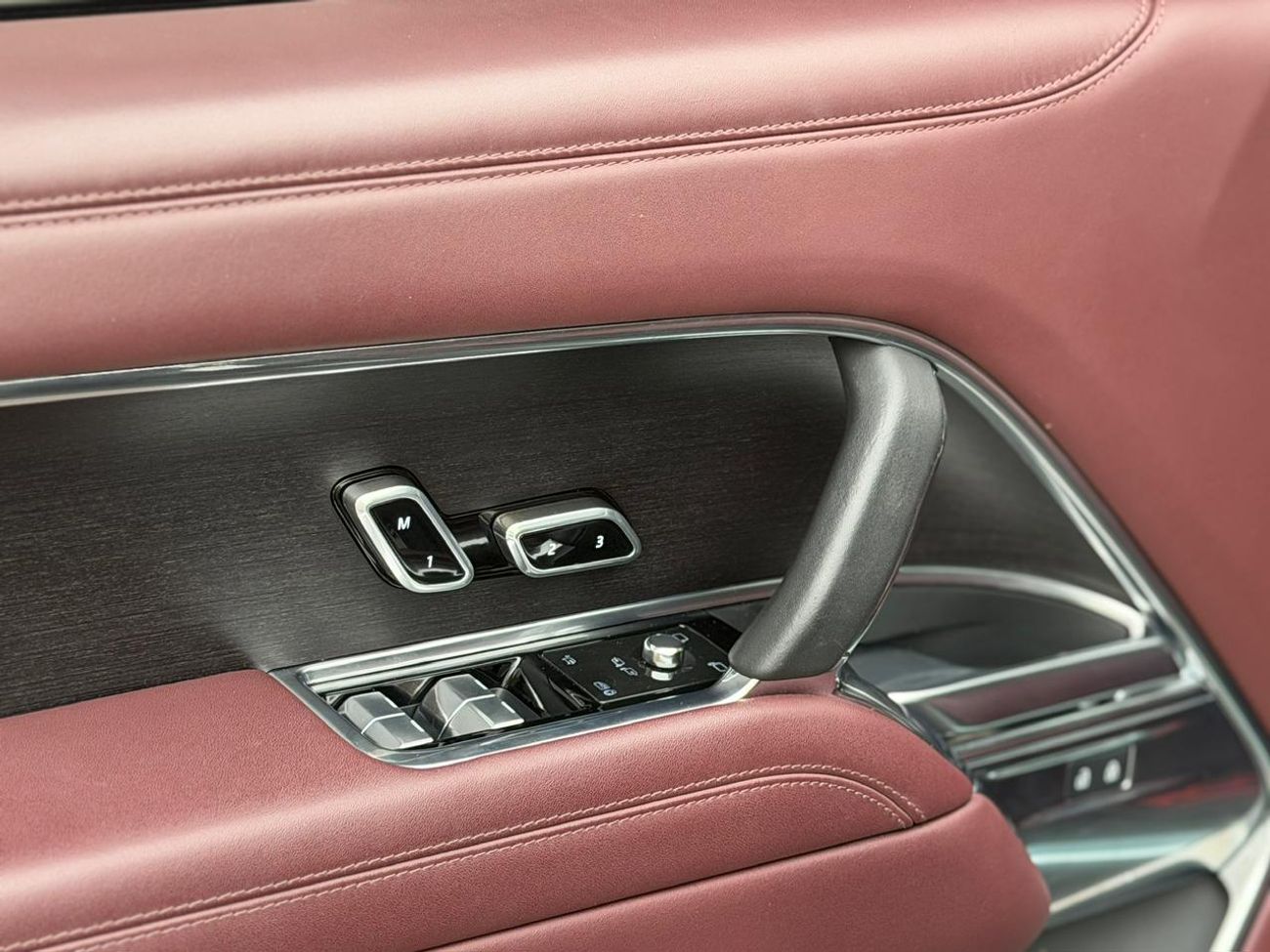 لاند روفر رينج روفر First Edition P530 4.4L