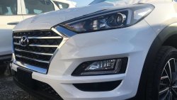 Hyundai Tucson WHITE 2.0L 2019 MODEL ENGINE WITHOUT PANORAMIC ROOF AUTO TRANSMISSION ONLY FOR EXPORT