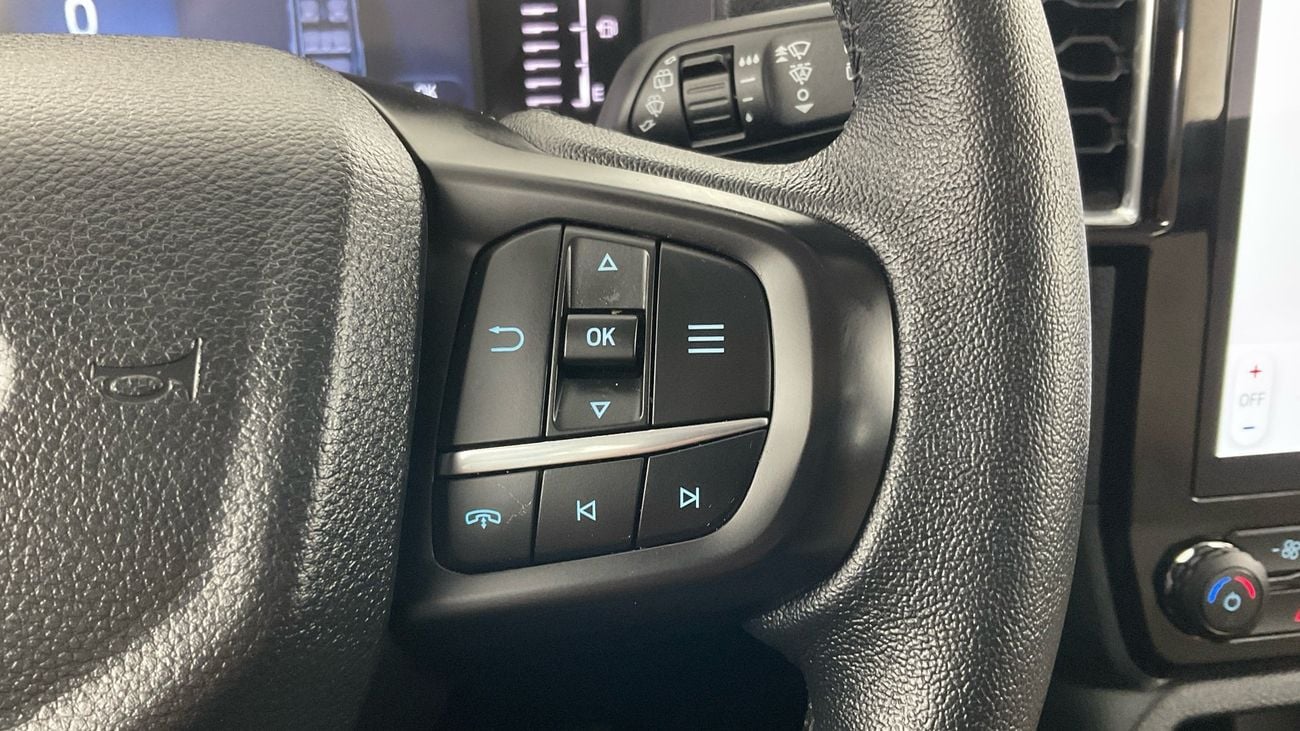 فورد ايفرست XLT | شامل الضمان | 0 ﺪﻔﻋﺓ ﺃﻮﻟﻯ