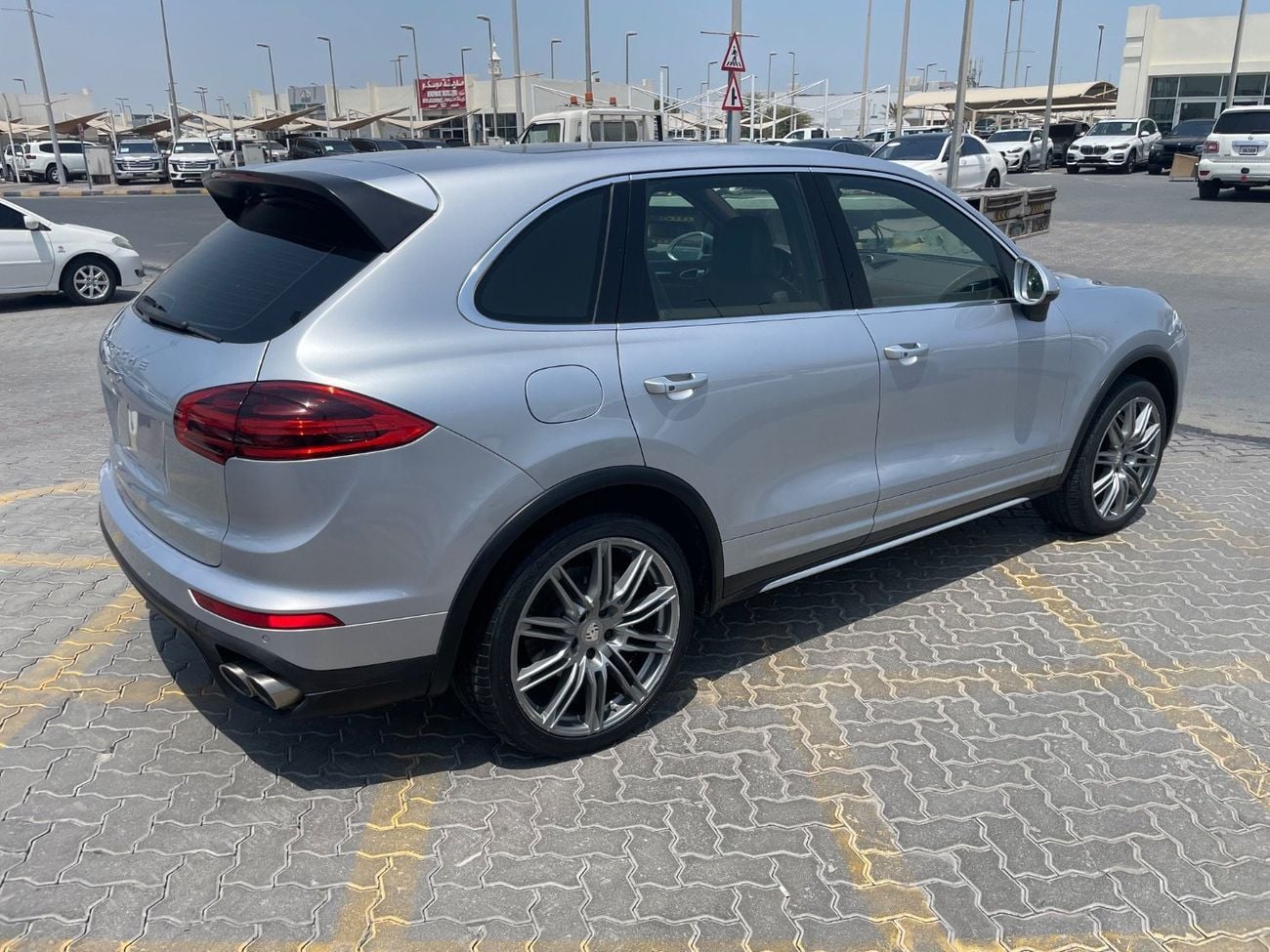 Porsche Cayenne STANDARD STD