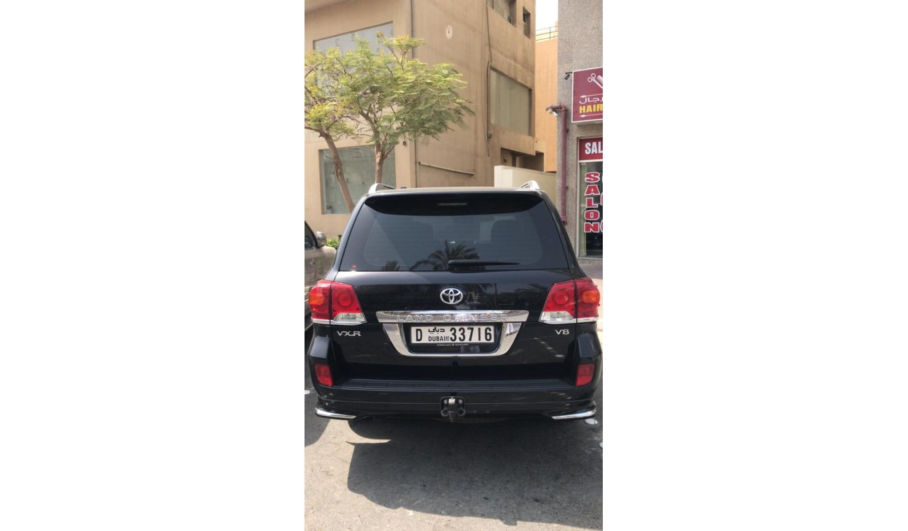 Toyota Land Cruiser 4.6 L - V8  VXR PETROL PLACK