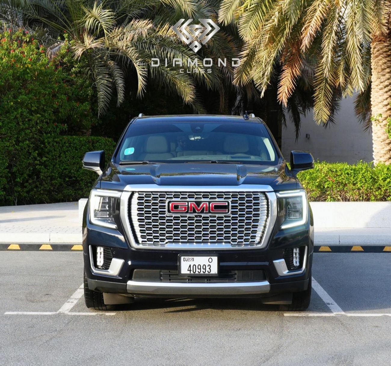 GMC Yukon Denali 6.2L (8 Seater)