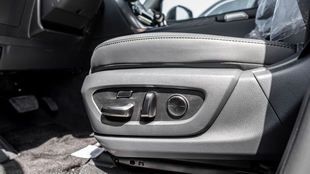 Lexus LX 600 2026 Lexus LX600 Over-Trail 3.5L AT Petrol (Black-Black) No MarkLevinson