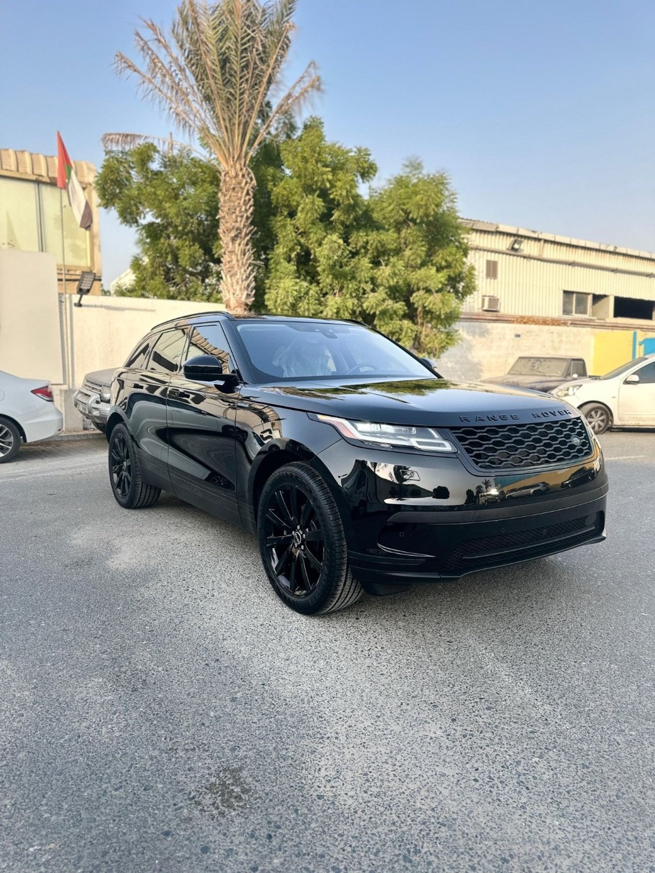 Land Rover Range Rover Velar P250 2.0L (246 HP)