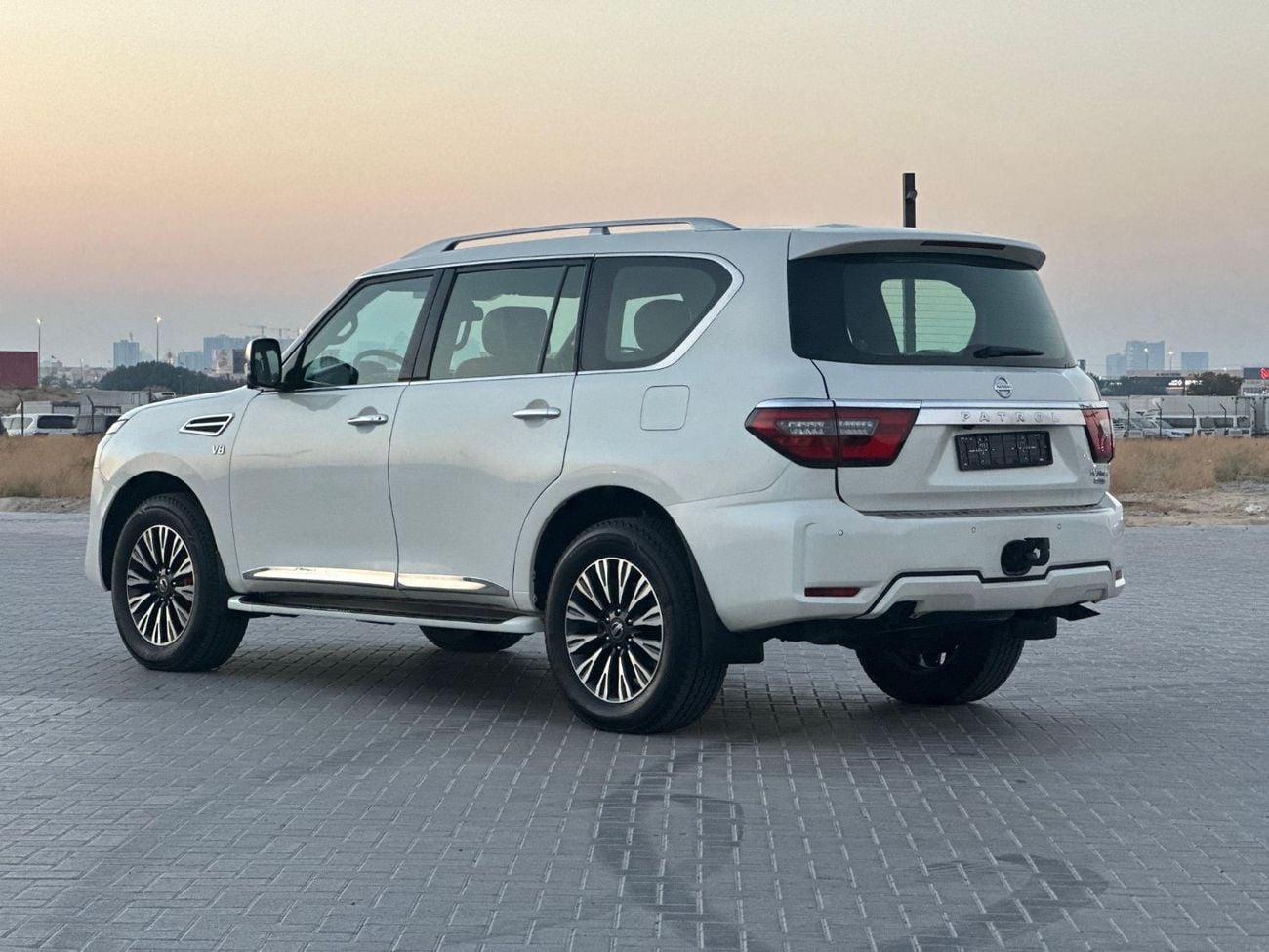 نيسان باترول LE PLATINUM