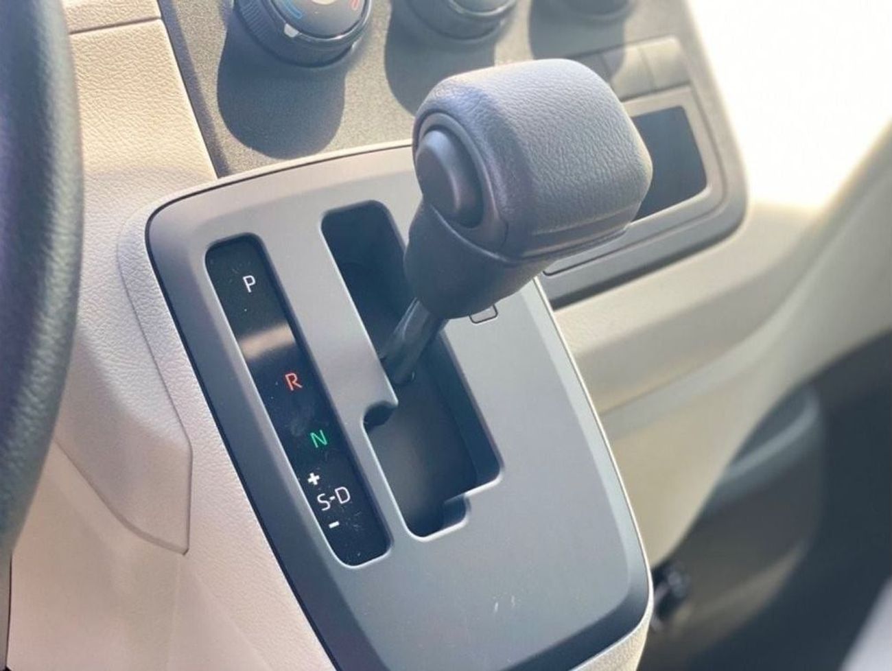 Toyota Hiace 3.5 PETROL /VAN/  MODEL 2024