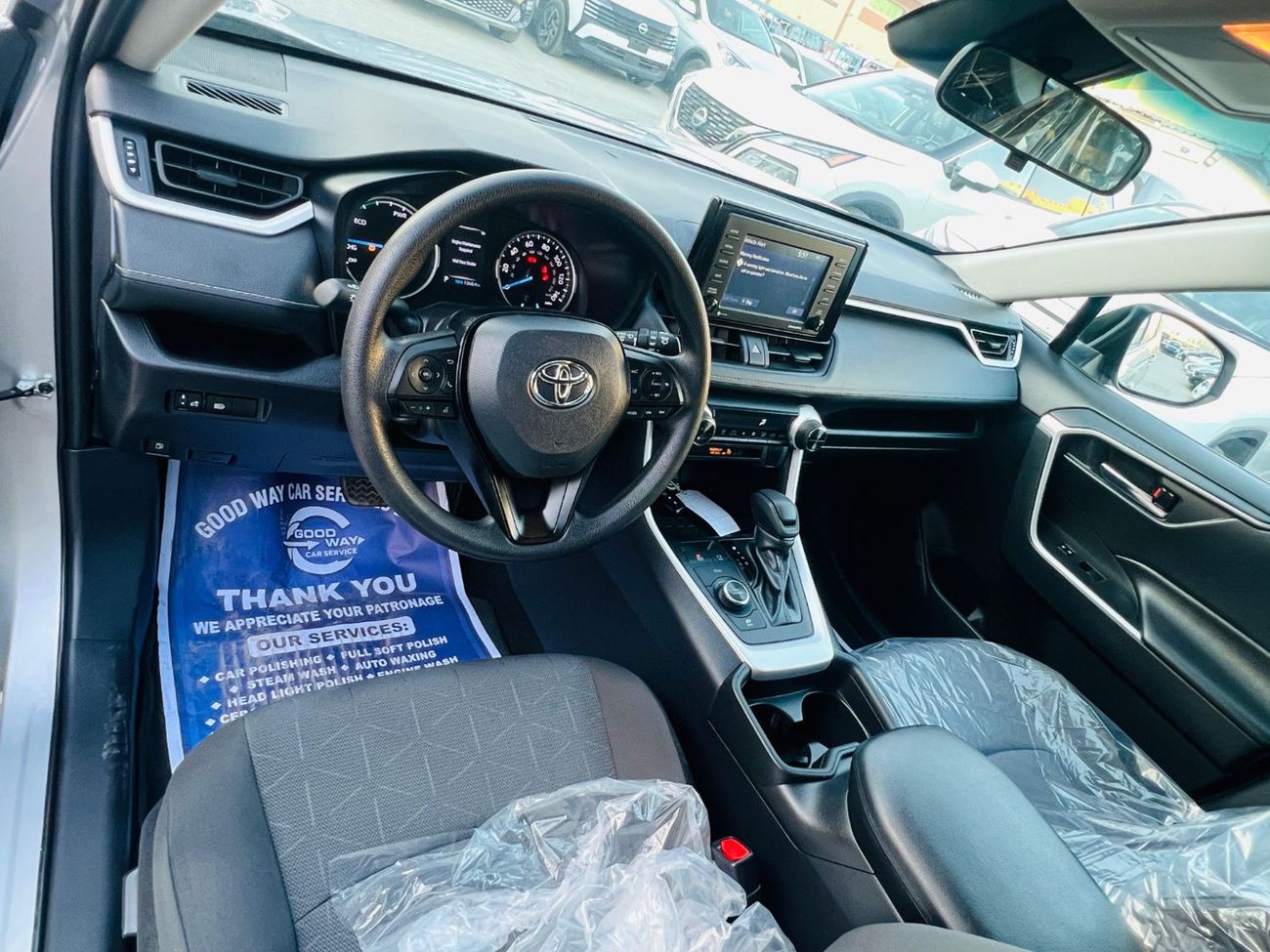 تويوتا راف ٤ Toyota RAV4 XLE   Left Hand Drive  Model: 2021 Push button start,