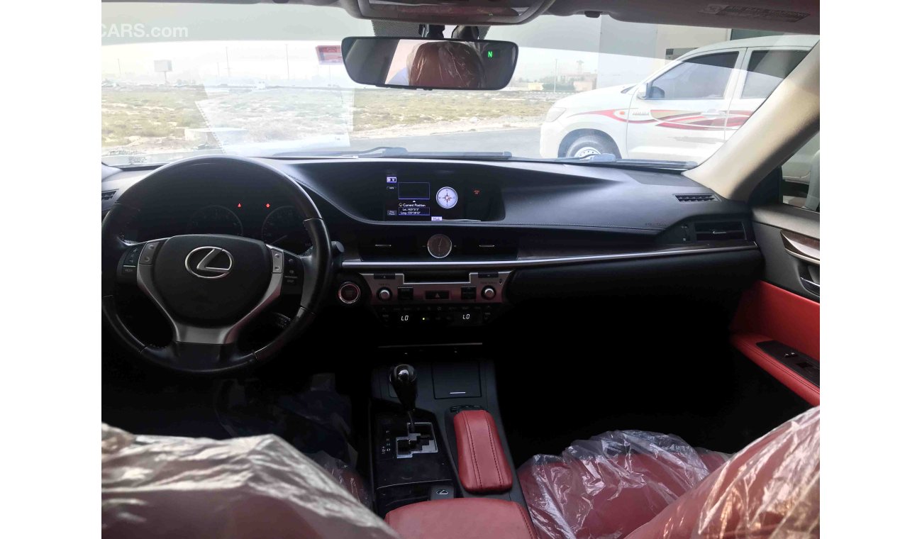 Lexus ES350 very good car us    km 70000