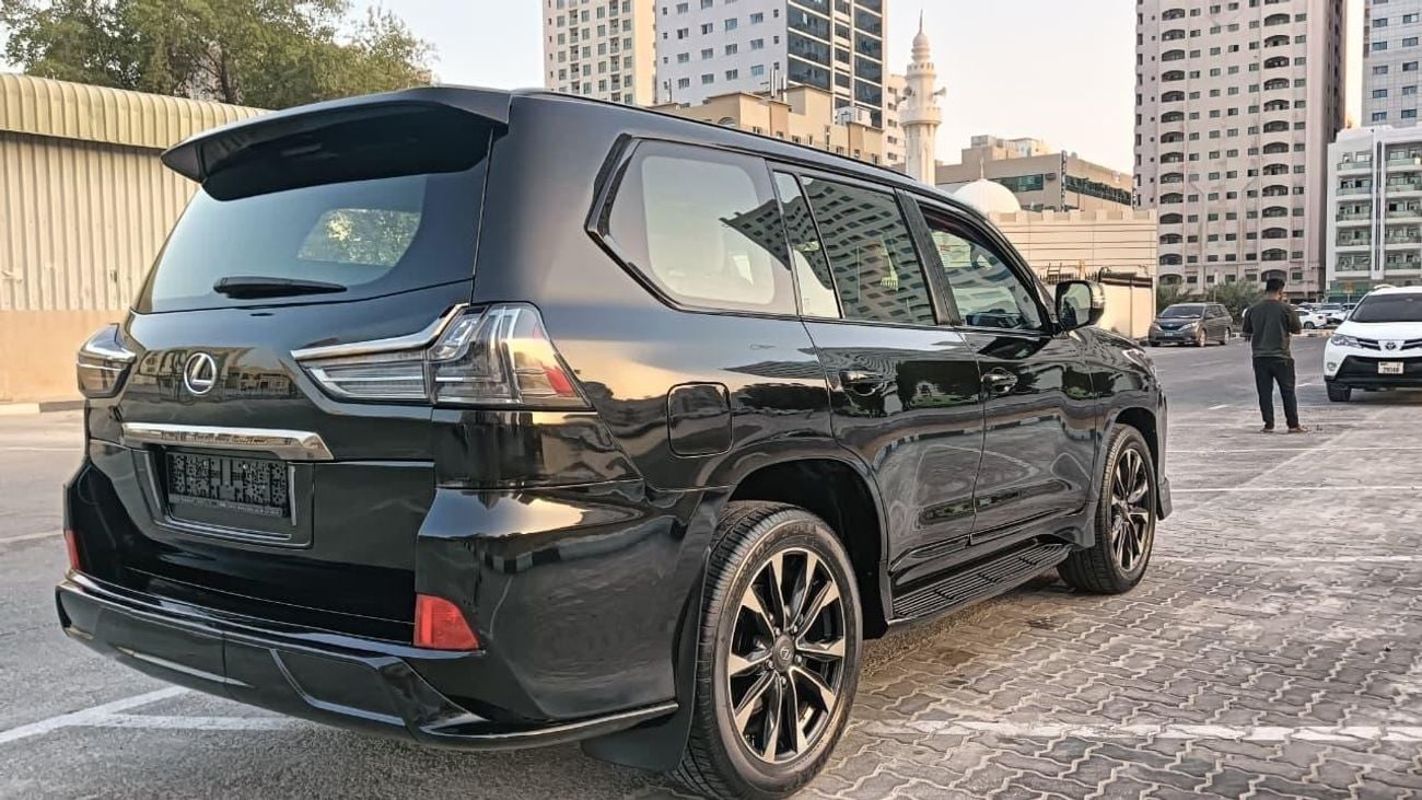 Lexus LX 570