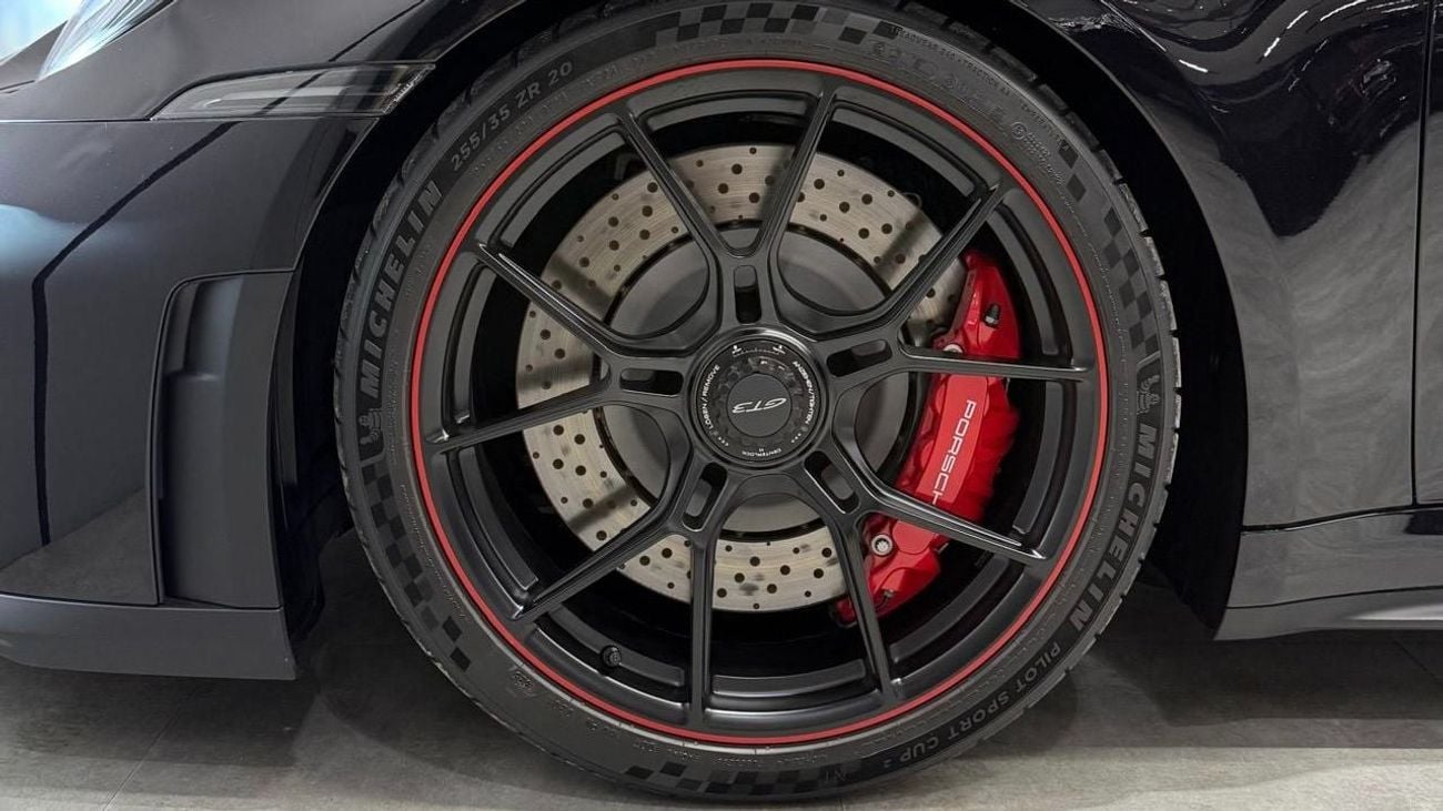 بورش 911 GT3 | Manual Transmission | Warranty Until 2028