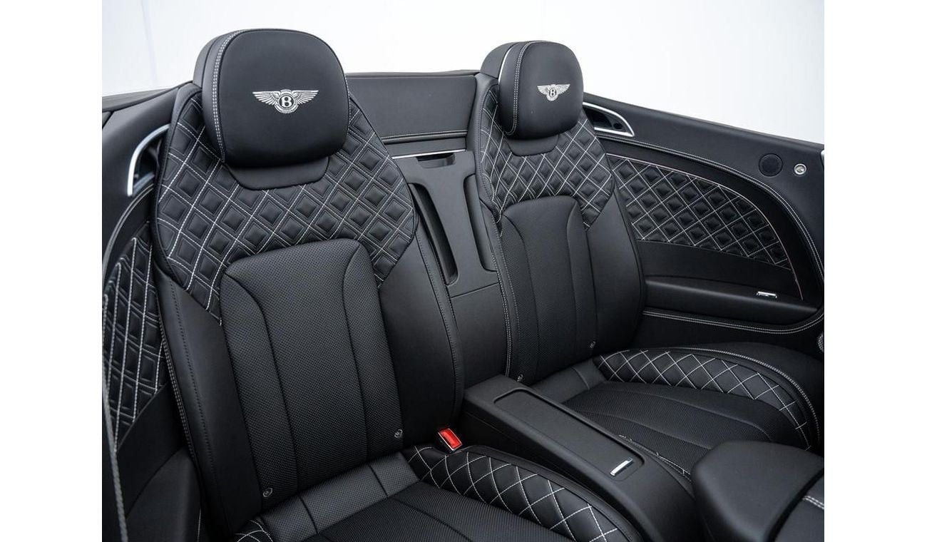 بنتلي كونتيننتال GTC 6.0L 6.0 W12 GTC Speed Convertible RIGHT HAND DRIVE